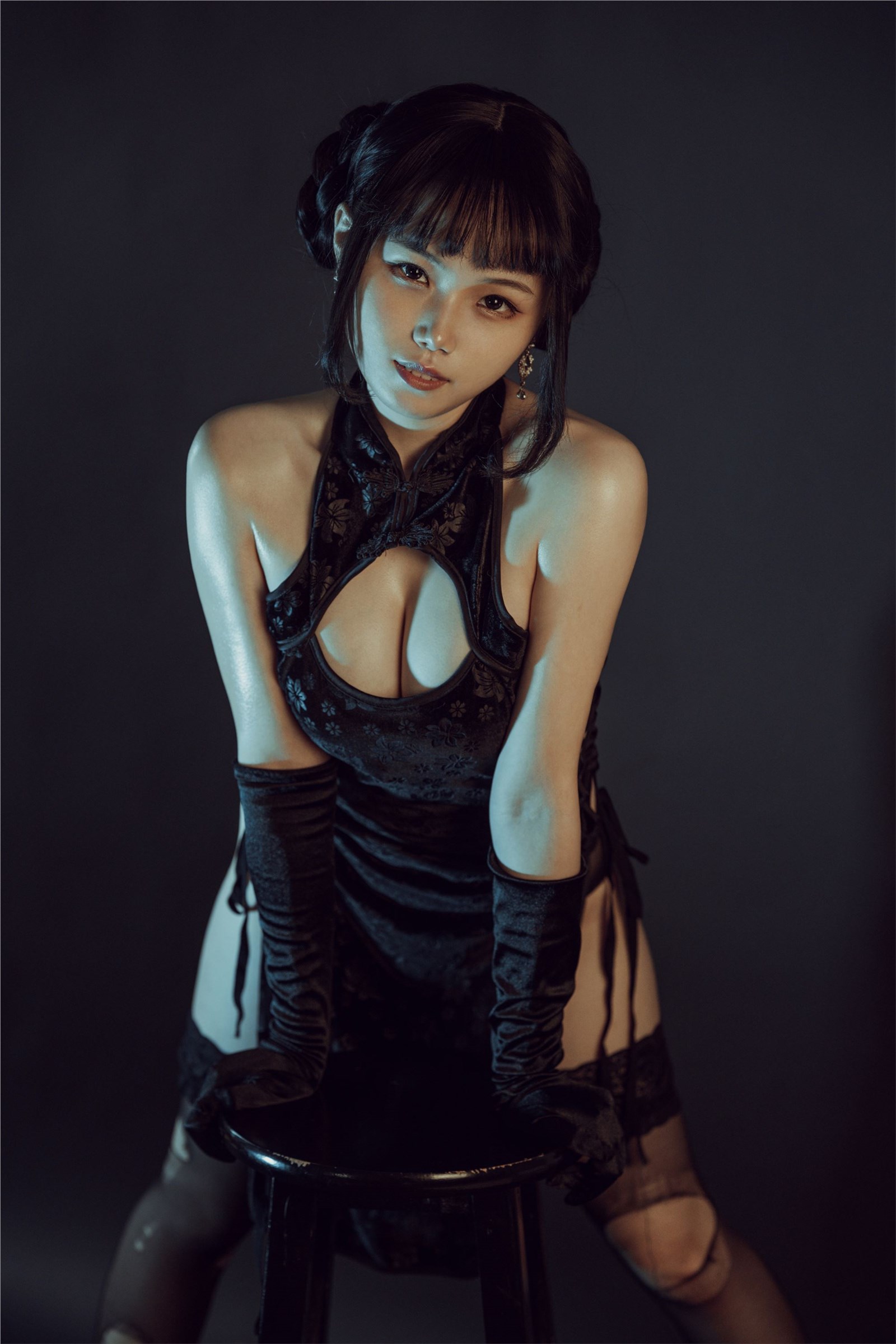 July Miaozi black cheongsam(11)